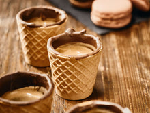 Laden Sie das Bild in den Galerie-Viewer, Espresso Waffelbecher mit Zartbitterschokolade
